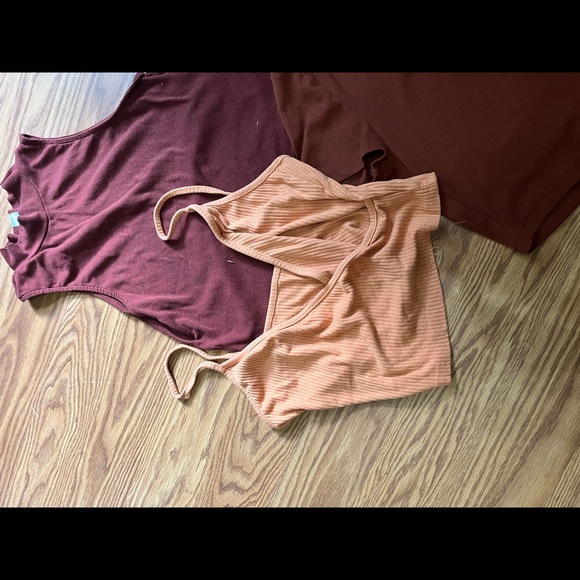 Crop top Bundle - Picture 4 of 7